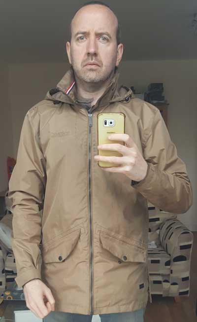 medidas de roupa em inglês Light-rain-jacket